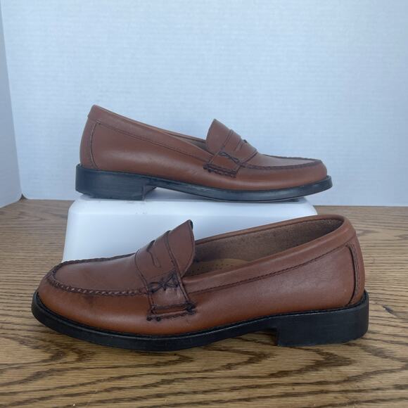 Weejuns Bass Brown Leather Slip on Loafers size 6.5 New without box floor sample - Picture 2 of 9